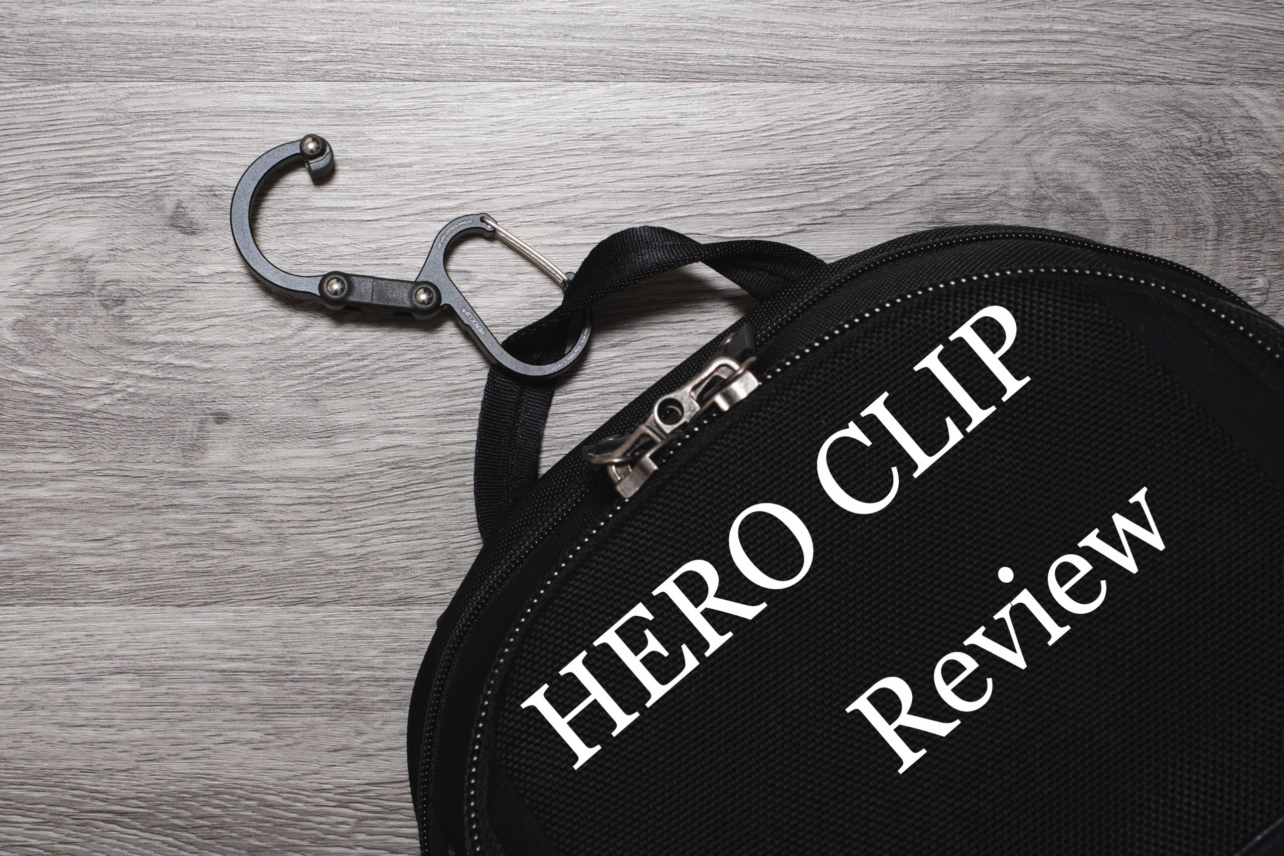 カラビナとバッグハンガーが一体になった便利アイテム「HERO CLIP」レビュー | #9